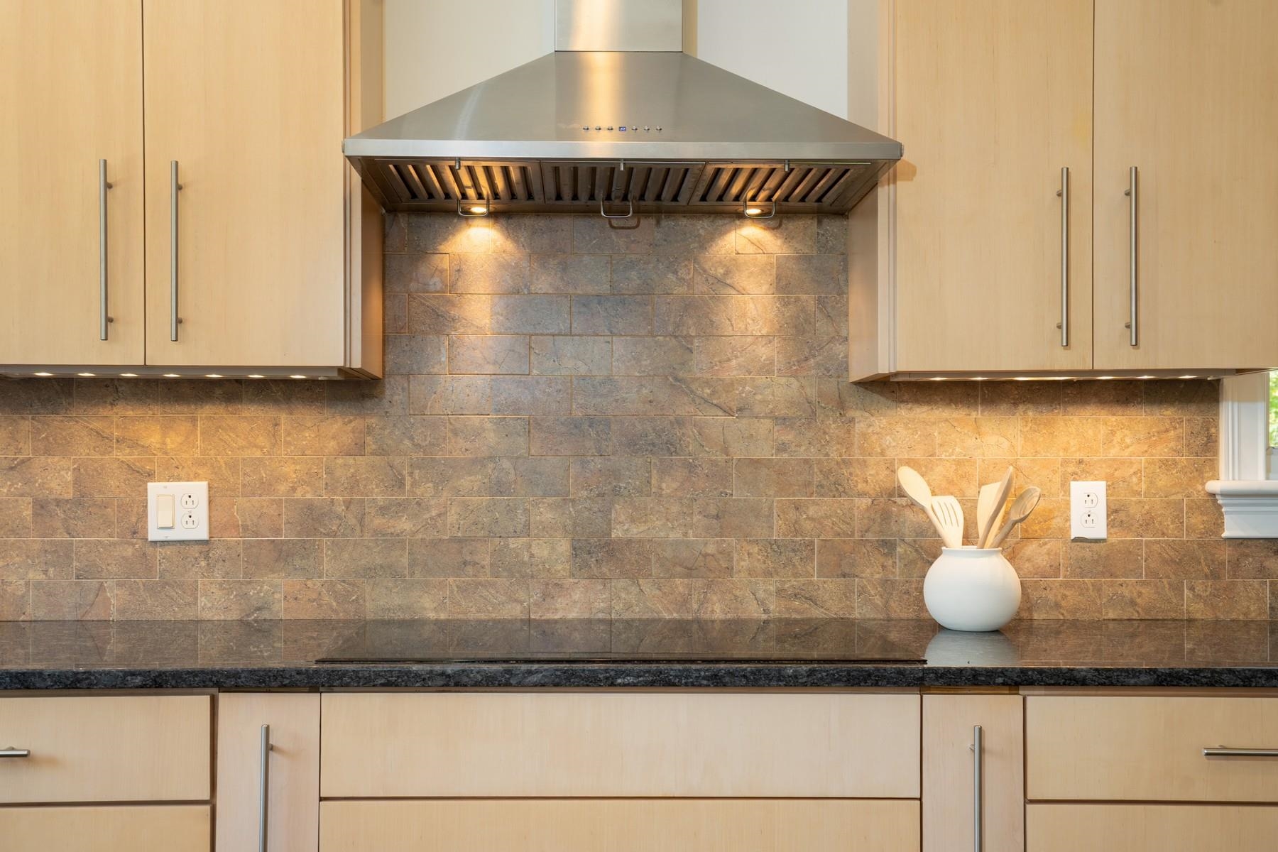 7 Timberbrook North Dorset, VT 05251 - Photo 10 of 37