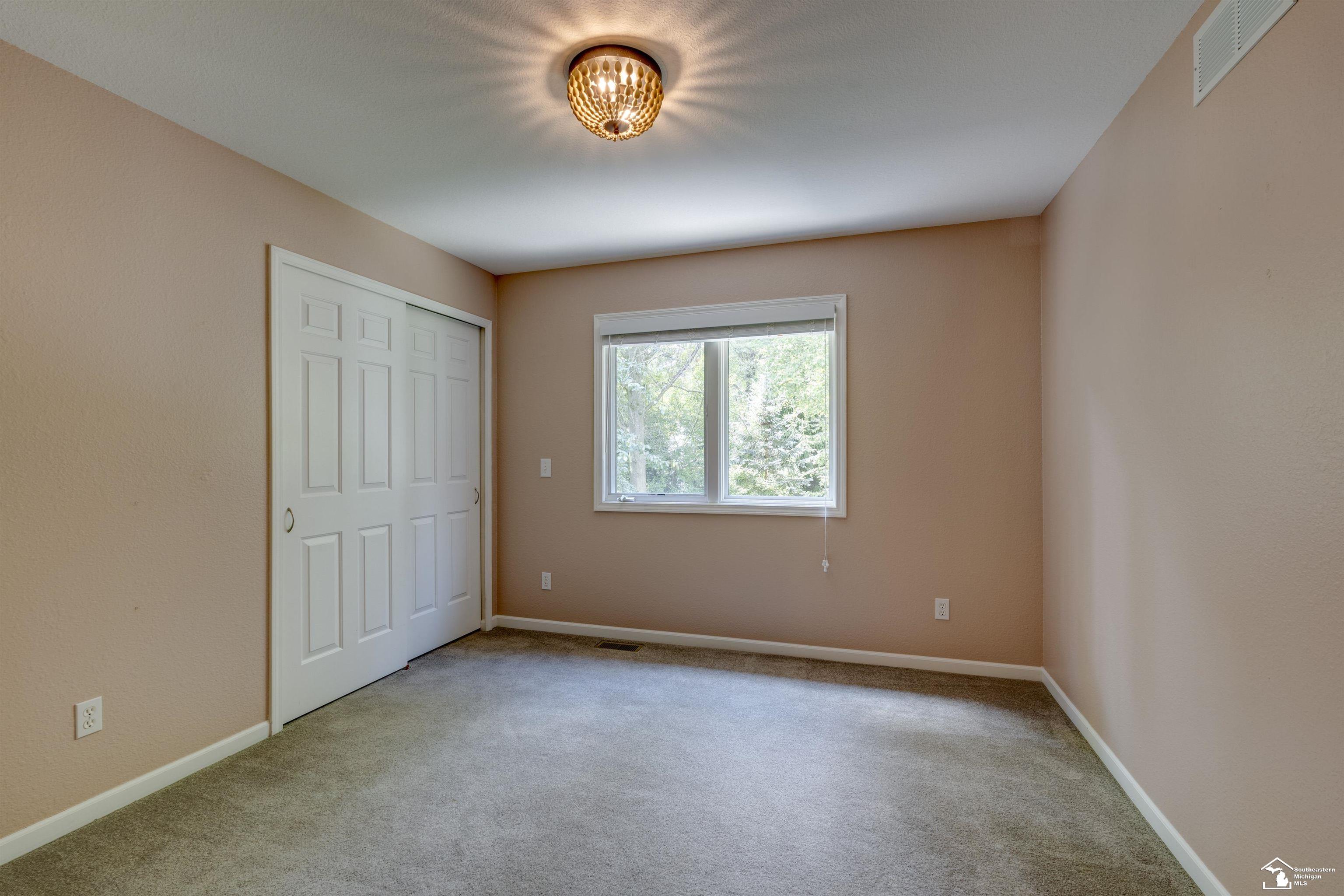 6773 Lockmill Road Temperance, MI 48182 - Photo 29 of 47