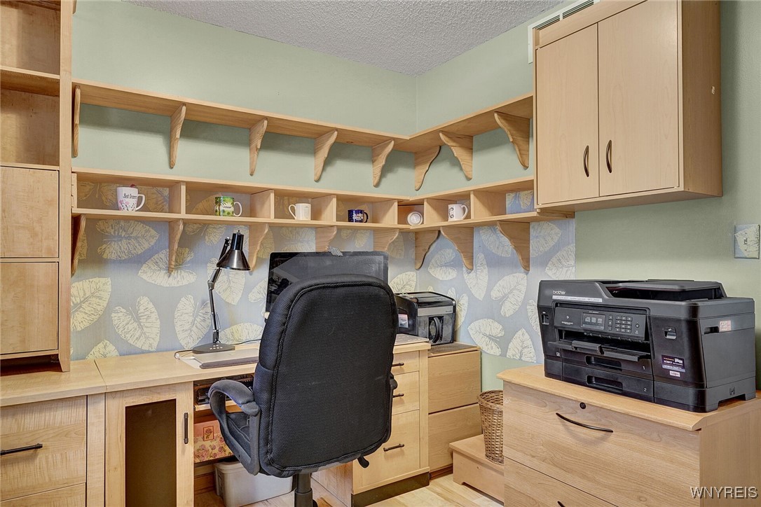 3039 Baseline Road Grand Island, NY 14072 - Photo 23 of 37