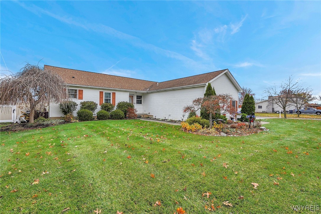 3039 Baseline Road Grand Island, NY 14072 - Photo 3 of 37