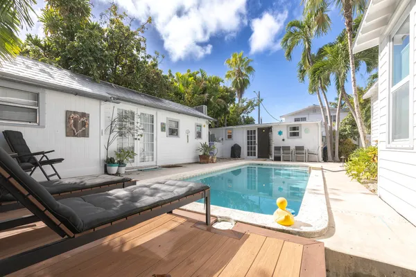 $2,975 | 1318 Duncan Street, Unit 3, Key West, FL 33040