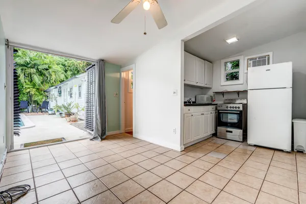 $2,975 | 1318 Duncan Street, Unit 3, Key West, FL 33040