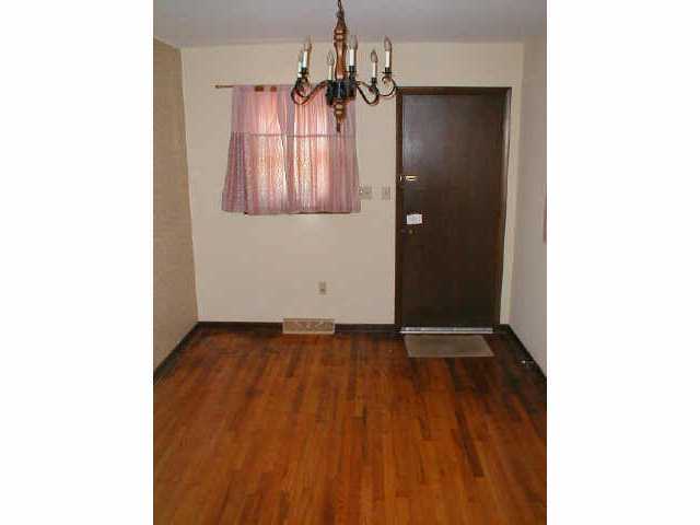 2434 Dover Road Columbus, OH 43209 - Photo 3 of 10 Gallery Image 3