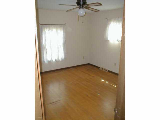 2434 Dover Road Columbus, OH 43209 - Photo 6 of 10 Gallery Image 6