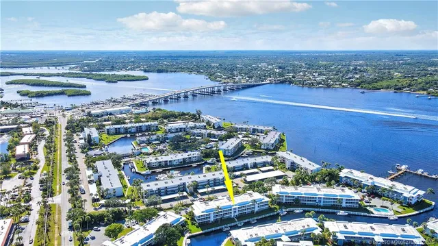 $319,000 | 1864 Southwest Palm City Road, Unit 204, Stuart, FL 34994