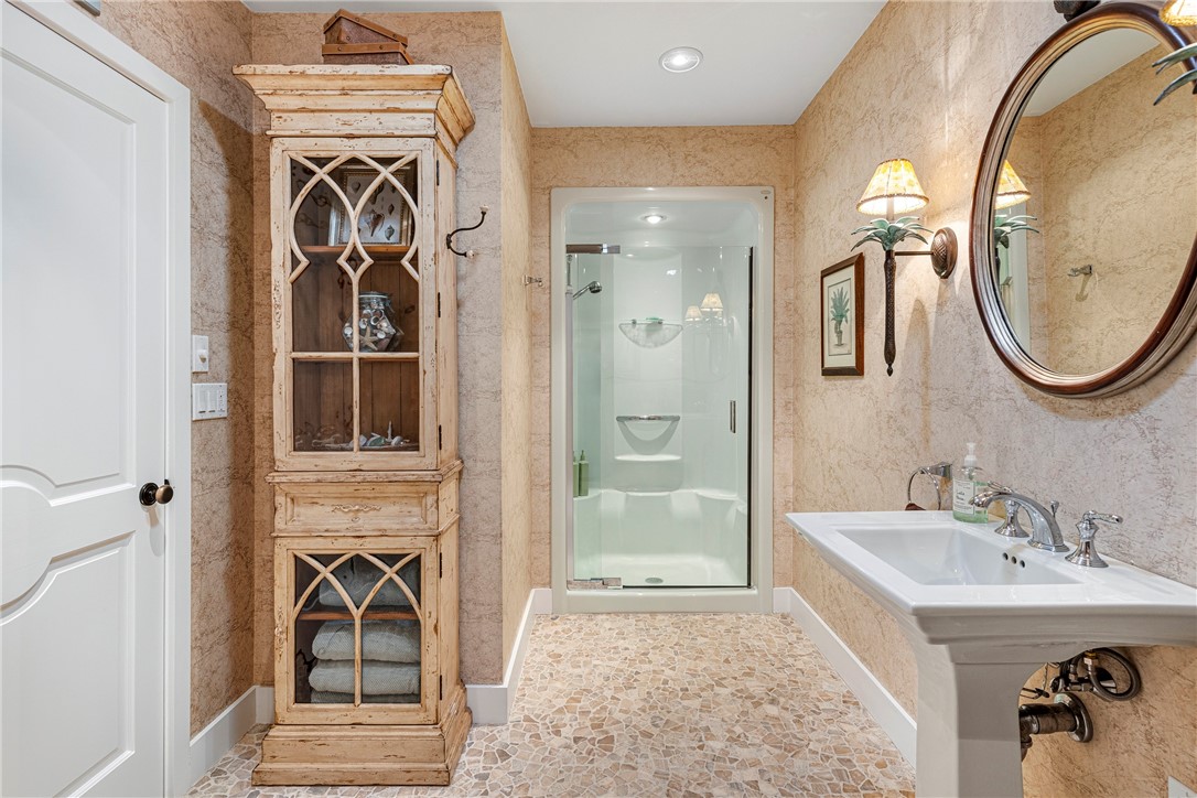 77 Janice Road Warwick, RI 02886 - Photo 37 of 50 Large Hall Bath with Shower