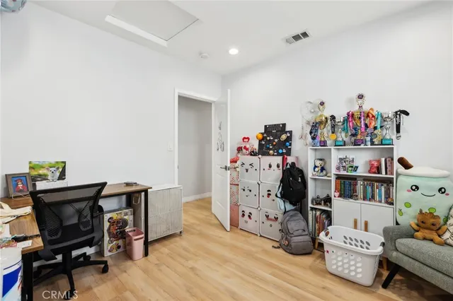 $1,299,000 | 2806 Cudahy Street, Huntington Park, CA 90255