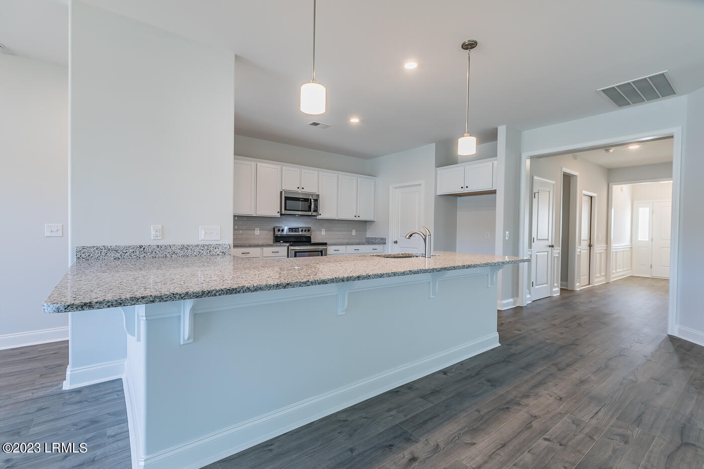 225 Ramport Street Ridgeland, SC 29936 - Photo 11 of 39 12 Kitchen