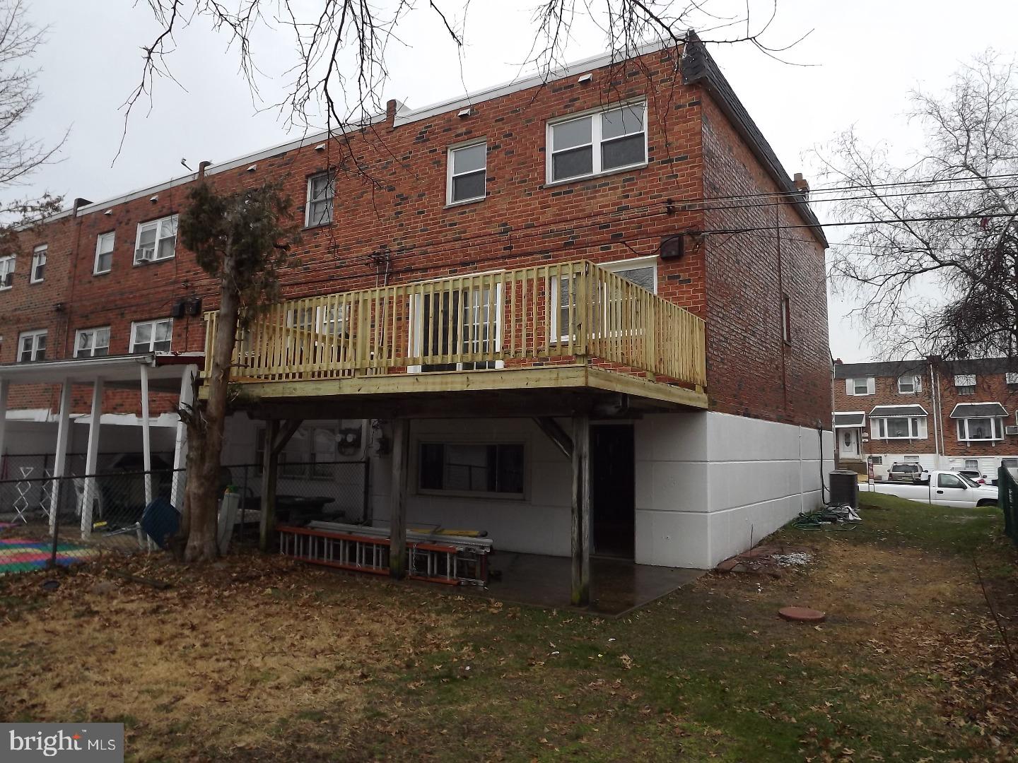 12415 Tyrone Road Philadelphia, PA 19154 - Photo 20 of 24 Deck