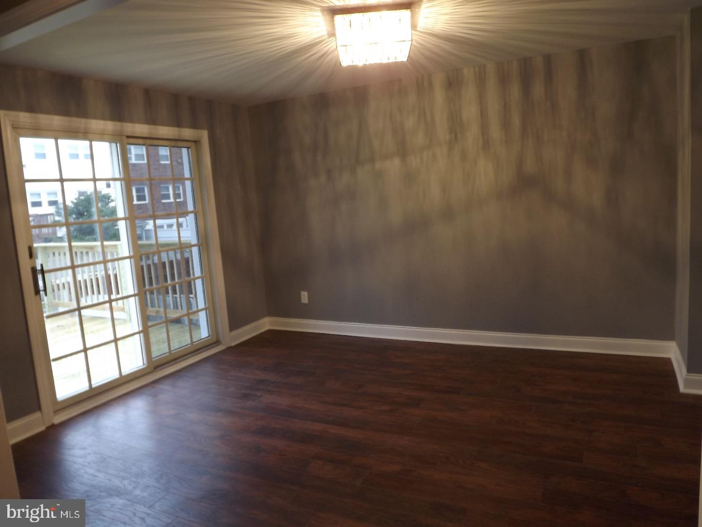12415 Tyrone Road Philadelphia, PA 19154 - Photo 5 of 24 Dining Room