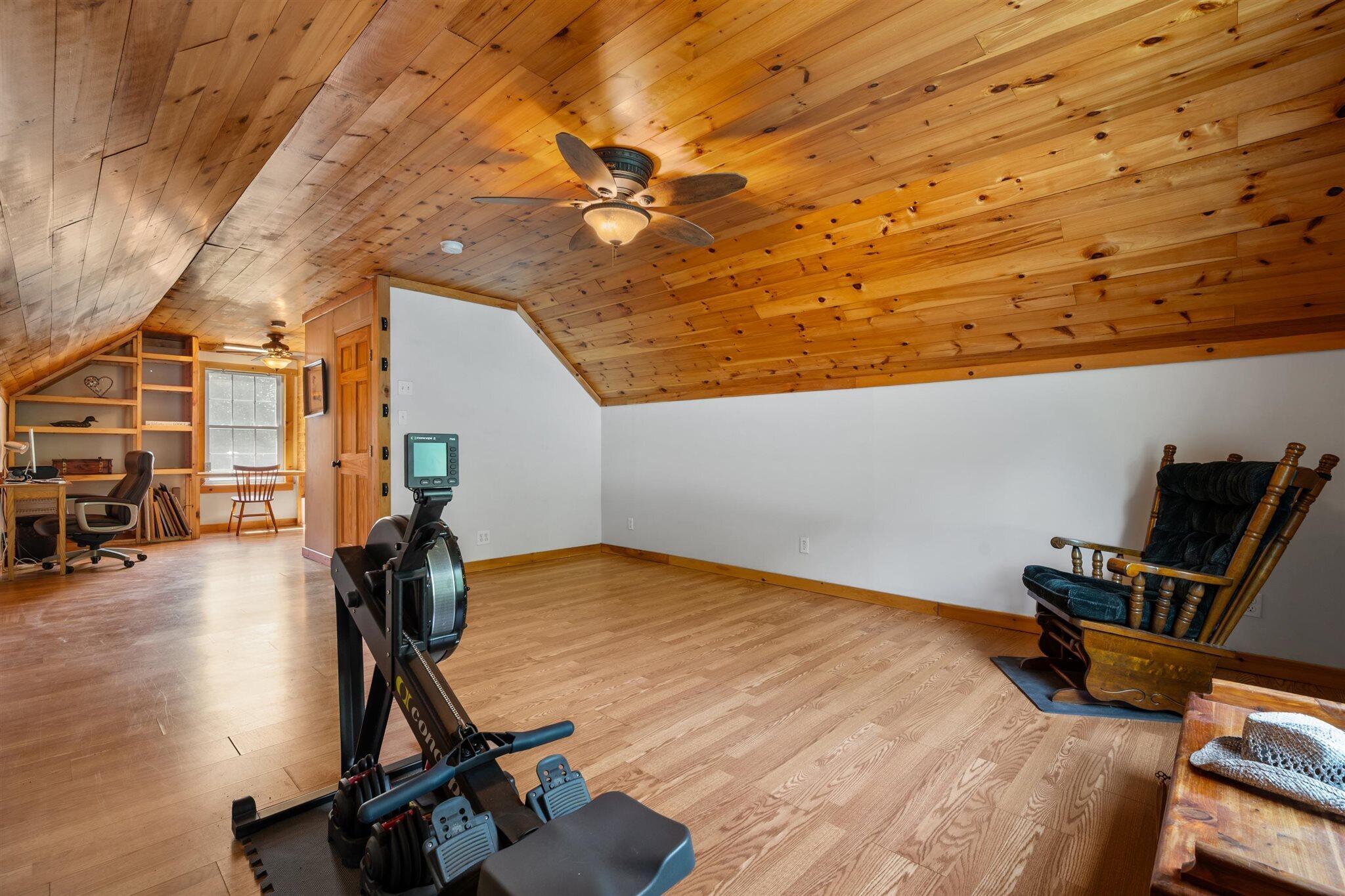 55 Edgewater Lane Bucksport, ME 04416 - Photo 25 of 45 32-2nd Floor