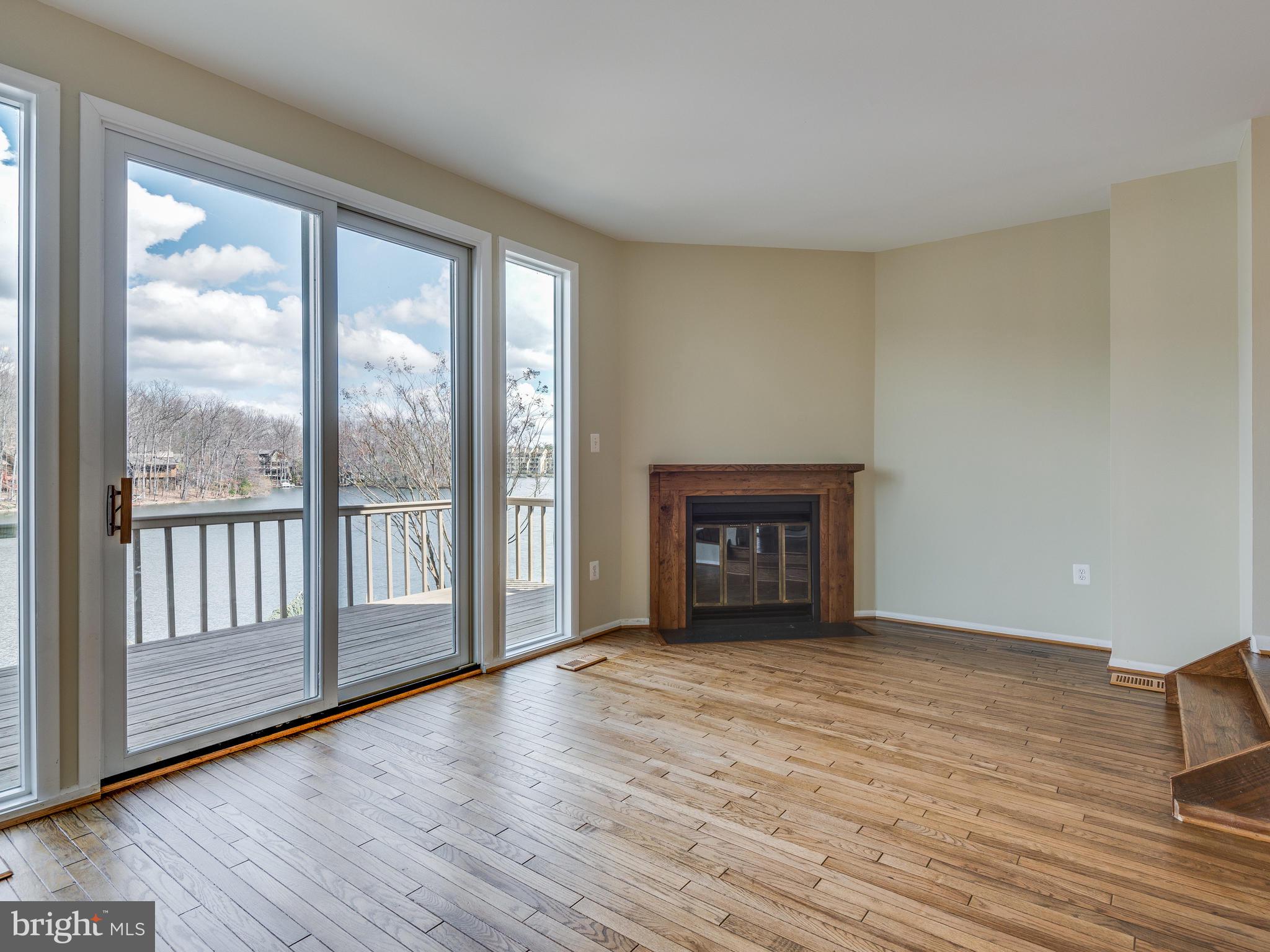 2017 Chadds Ford Drive Reston, VA 20191 - Photo 11 of 32 Living Room view