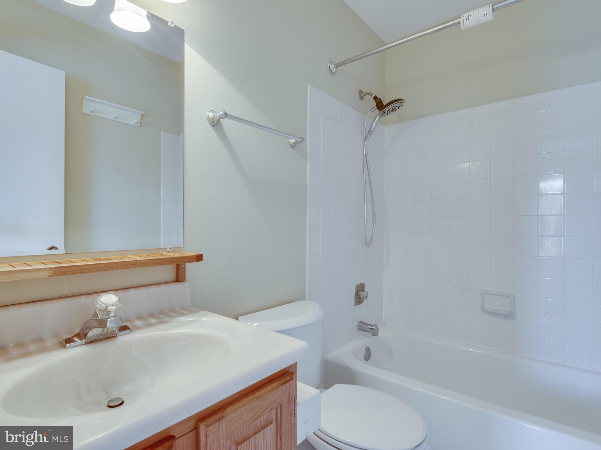 2017 Chadds Ford Drive Reston, VA 20191 - Photo 18 of 32 Primary bathroom