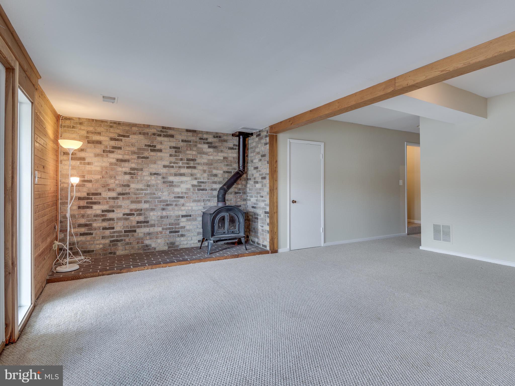 2017 Chadds Ford Drive Reston, VA 20191 - Photo 25 of 32 Large open space