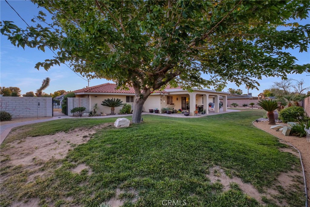 14231 Tawya Road Apple Valley, CA 92307 - Photo 33 of 36