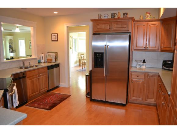100 Shepard's Cove Road, Unit F207 Kittery, ME 03904 - Photo 8 of 22 Gallery Image 8