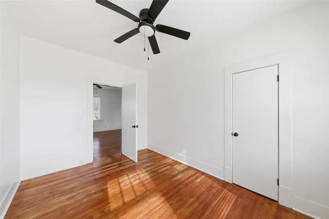 $1,600 | 3808 Highway 3, Dickinson, TX 77539