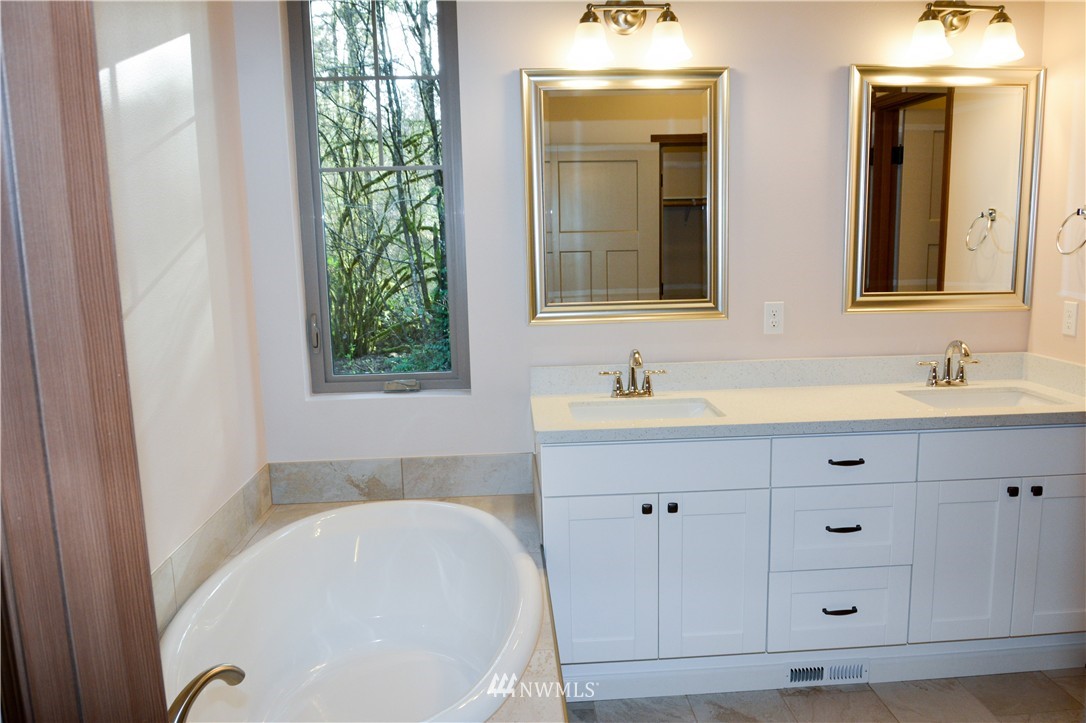 2515 Minterbrook Road Port Orchard, WA 98367 - Photo 11 of 24 Gallery Image 11