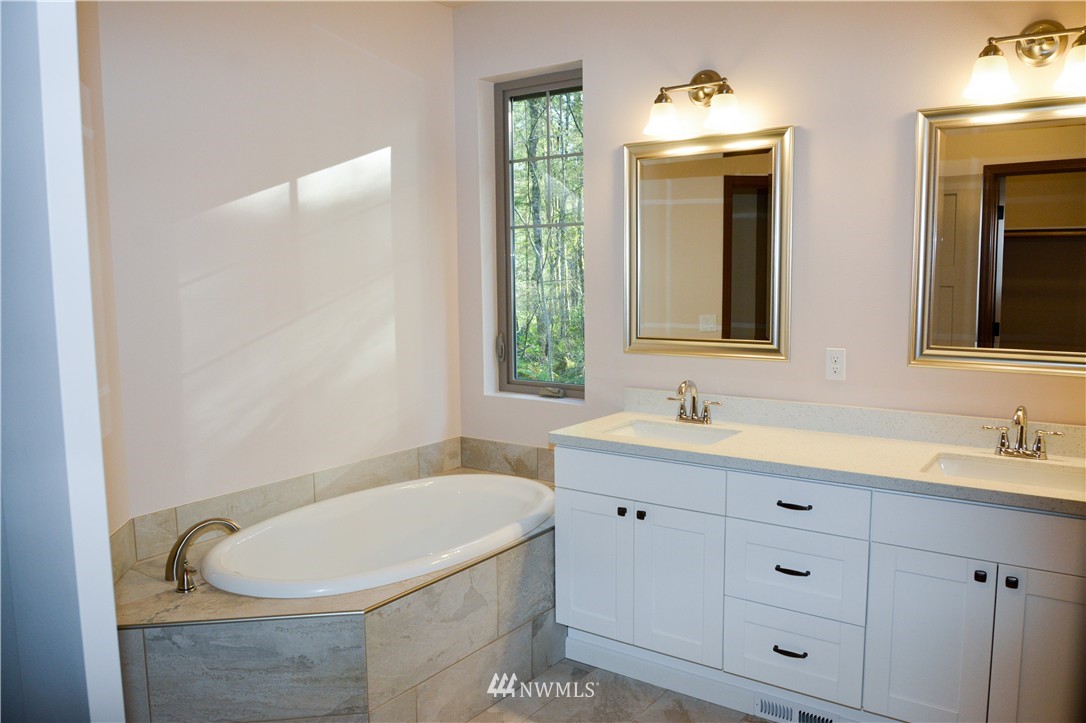 2515 Minterbrook Road Port Orchard, WA 98367 - Photo 12 of 24 Gallery Image 12