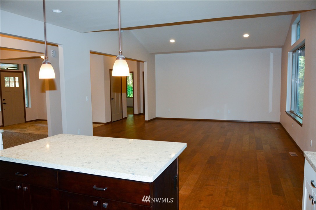 2515 Minterbrook Road Port Orchard, WA 98367 - Photo 4 of 24 Gallery Image 4