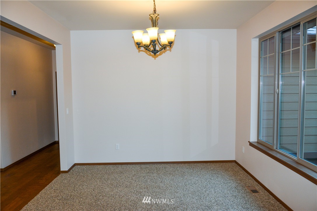 2515 Minterbrook Road Port Orchard, WA 98367 - Photo 5 of 24 Gallery Image 5