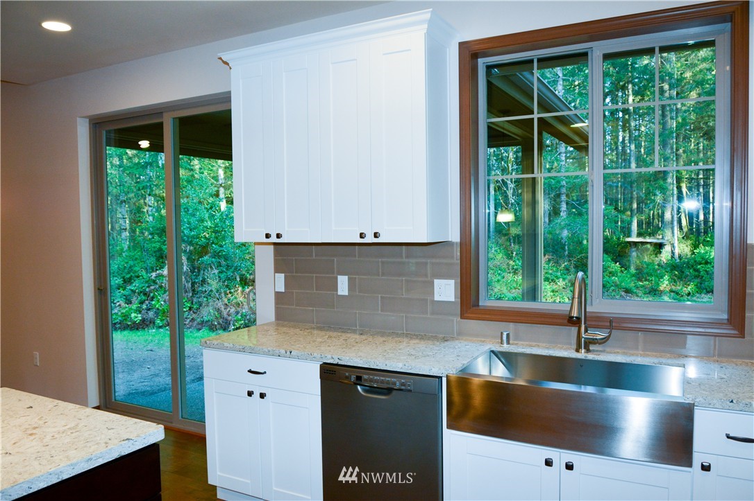 2515 Minterbrook Road Port Orchard, WA 98367 - Photo 8 of 24 Gallery Image 8