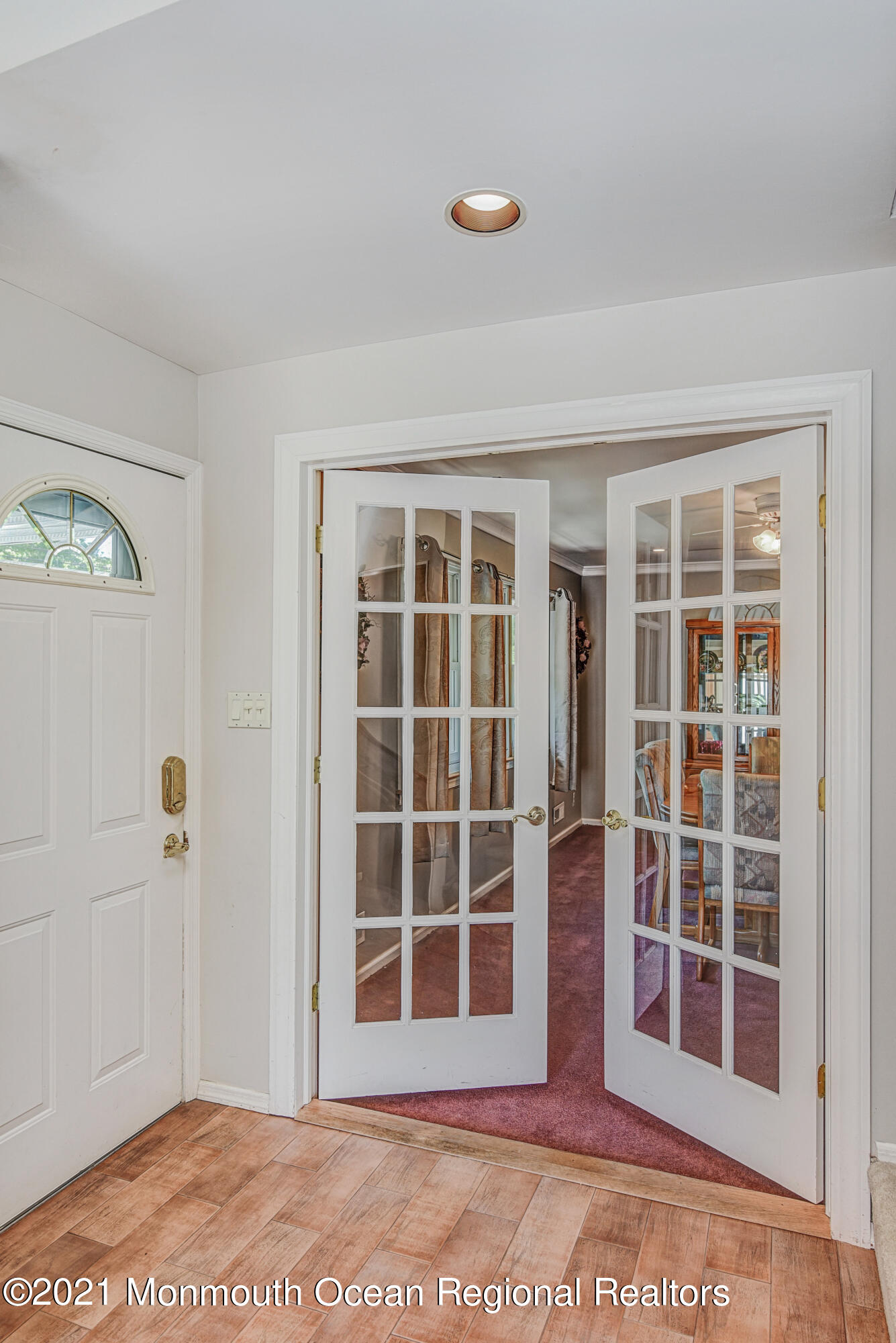 7 Crescent Road Holmdel, NJ 07733 - Photo 2 of 25 02-Foyer
