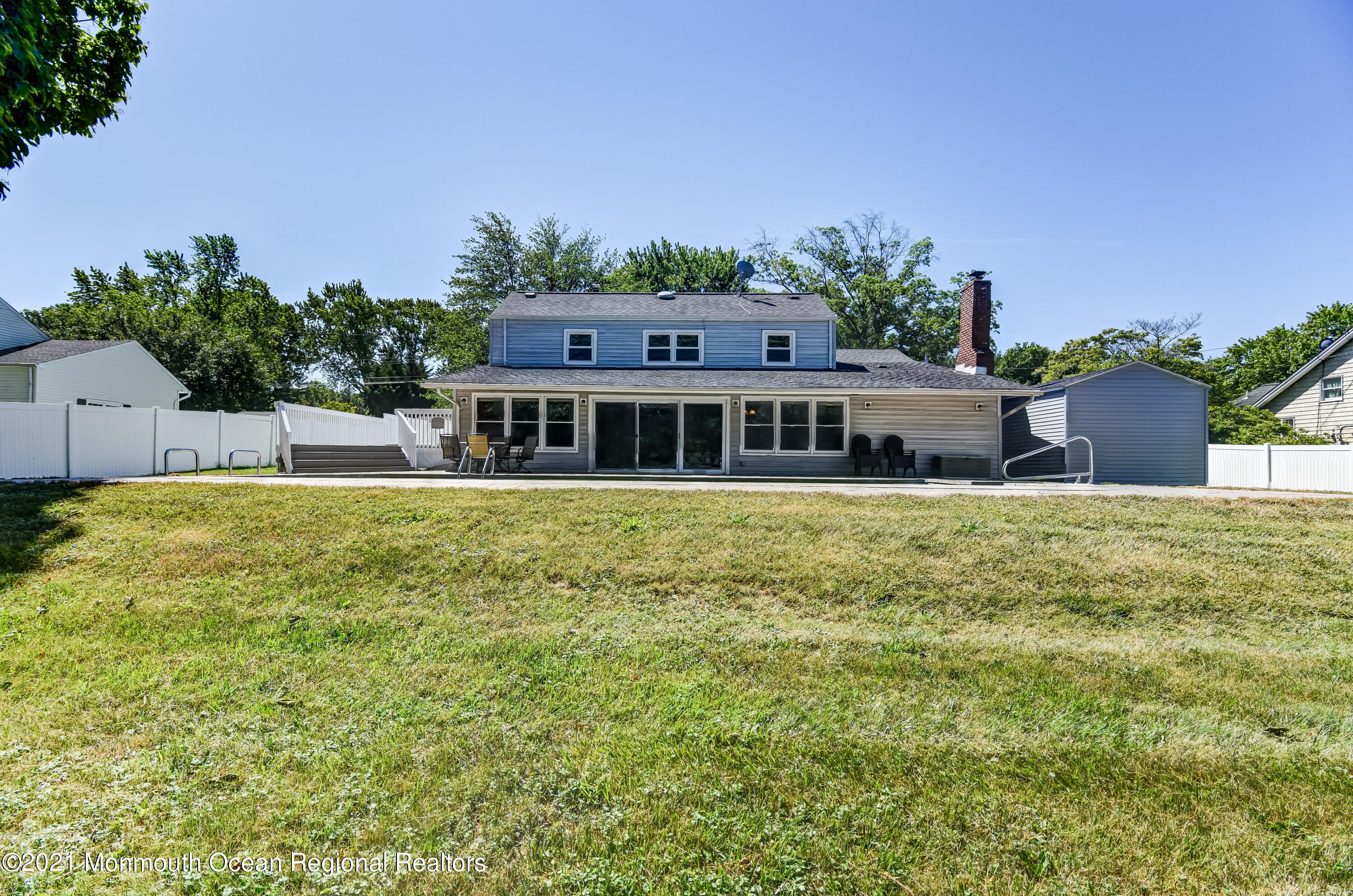7 Crescent Road Holmdel, NJ 07733 - Photo 25 of 25 25-Rear View
