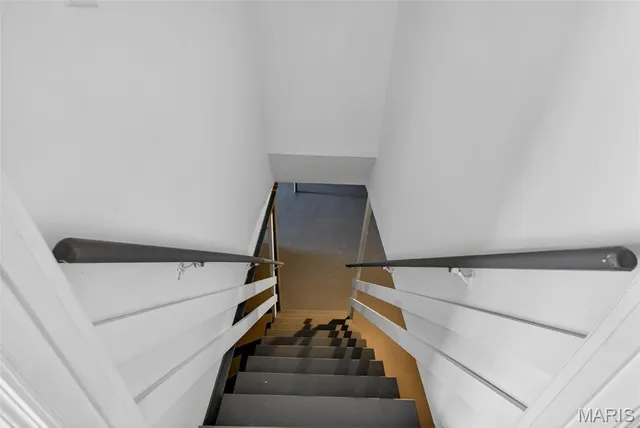 $284,900 | 4 Sunnydays Court, St. Charles, MO 63303