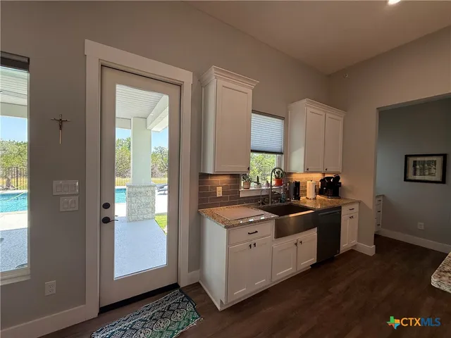 $609,000 | 242 Flanders, Fischer, TX 78623