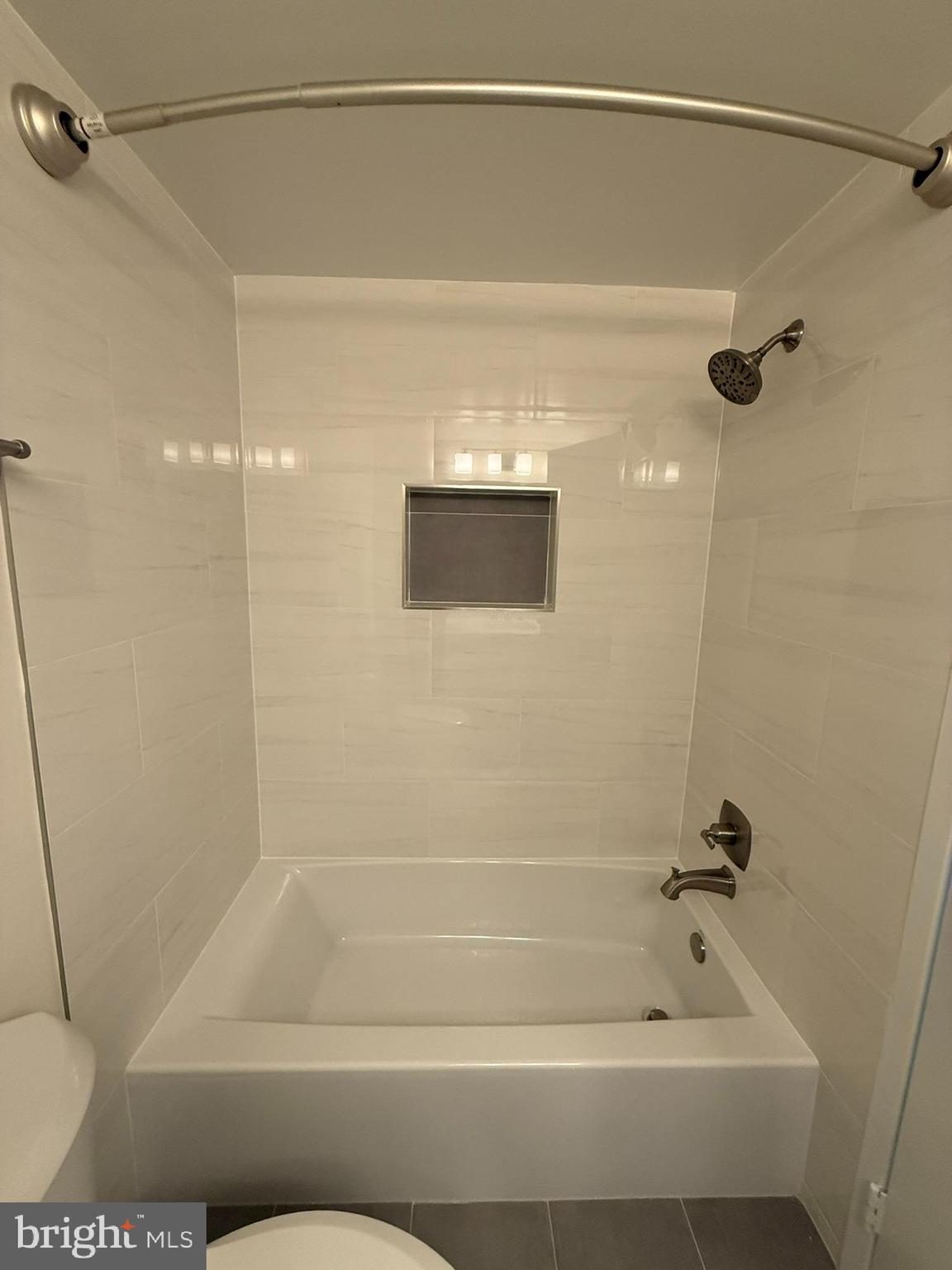 1530 Key Boulevard, Unit 201 Arlington, VA 22209 - Photo 14 of 32