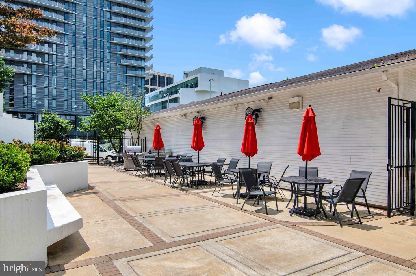 1530 Key Boulevard, Unit 201 Arlington, VA 22209 - Photo 28 of 32