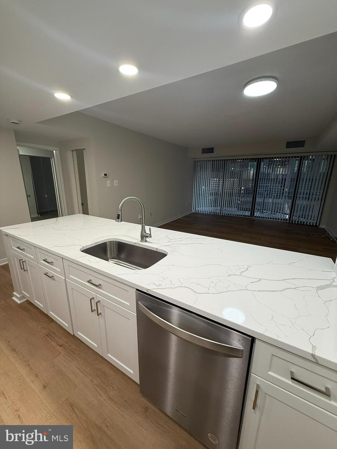 1530 Key Boulevard, Unit 201 Arlington, VA 22209 - Photo 4 of 32