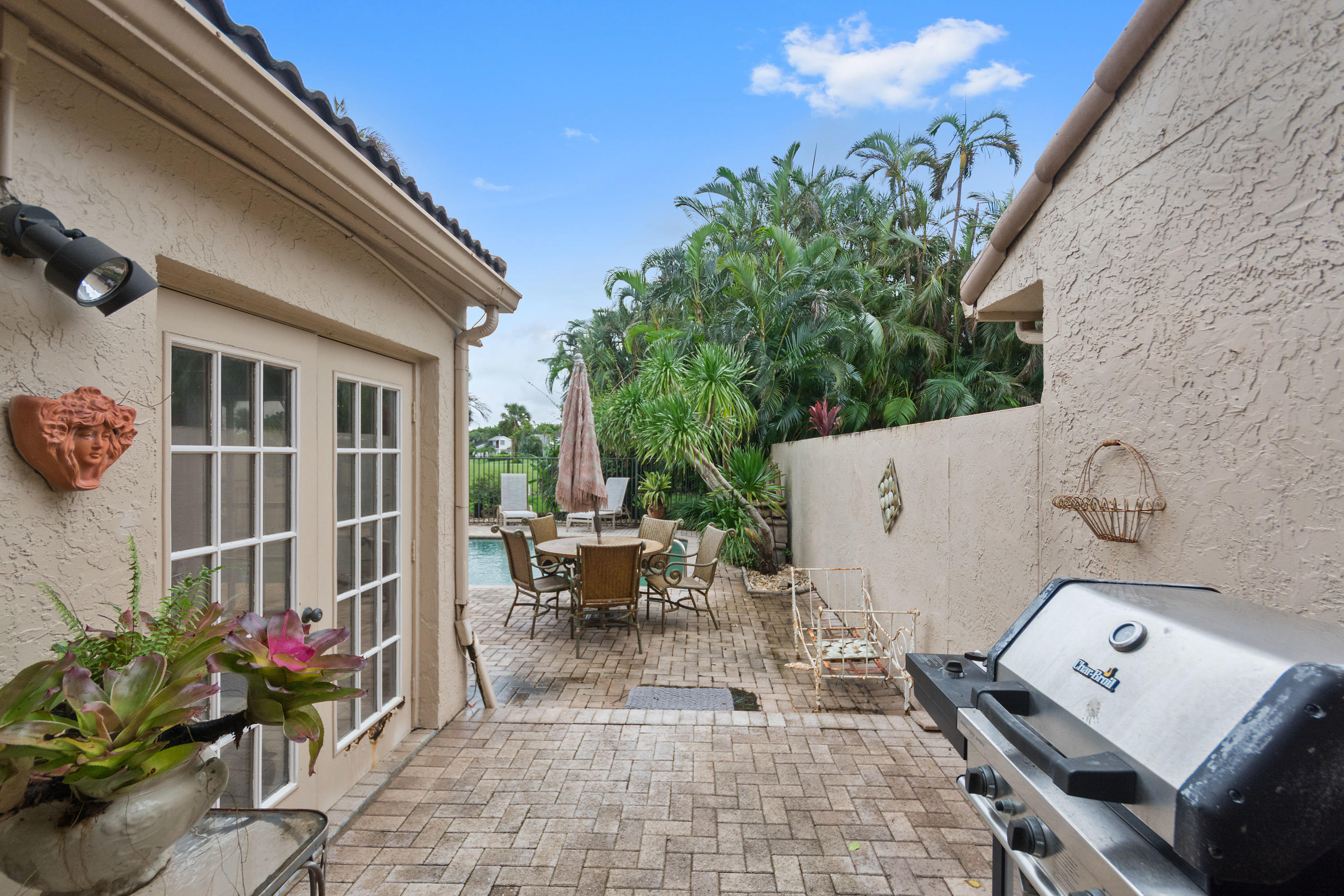 19539 Bay View Road Boca Raton, FL 33434 - Photo 29 of 34 Patio