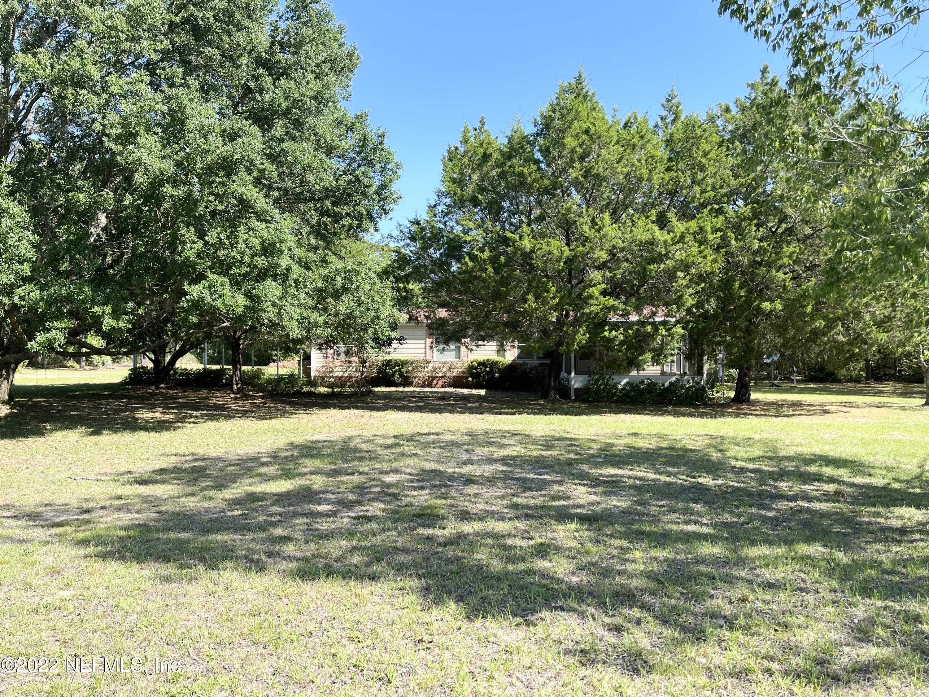 400 East Bannerville Road Palatka, FL 32177 - Photo 1 of 23 Front of home