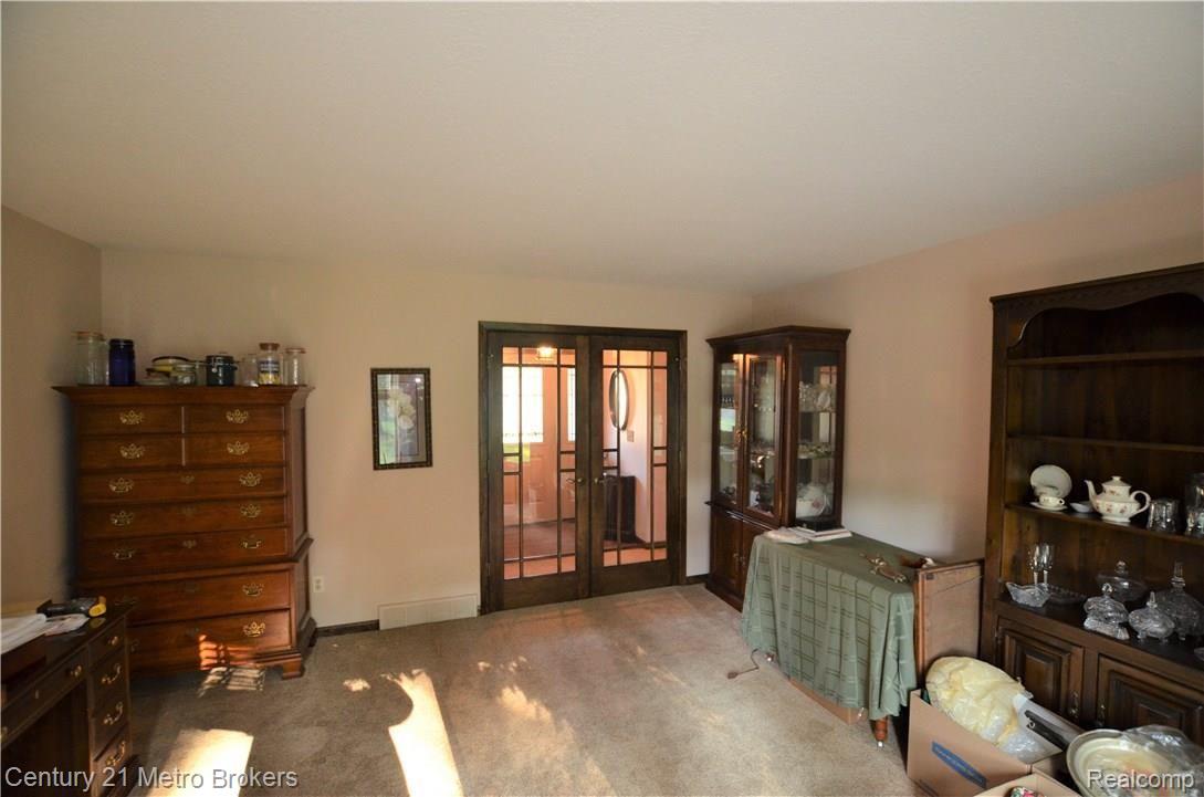 7279 Sharp Road Swartz Creek, MI 48473 - Photo 17 of 24 7279 Sharp Rd 17 den 3.JPG