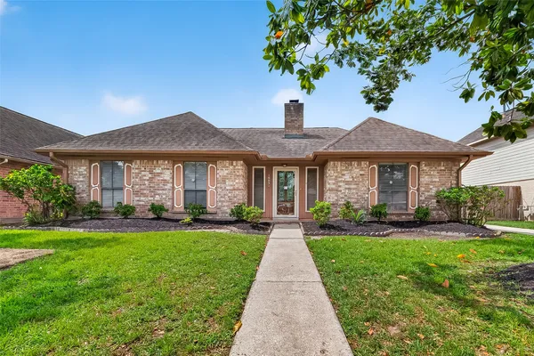 $2,200 | 10031 Sagemill Drive, Houston, TX 77089