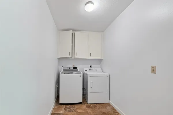 $2,200 | 10031 Sagemill Drive, Houston, TX 77089