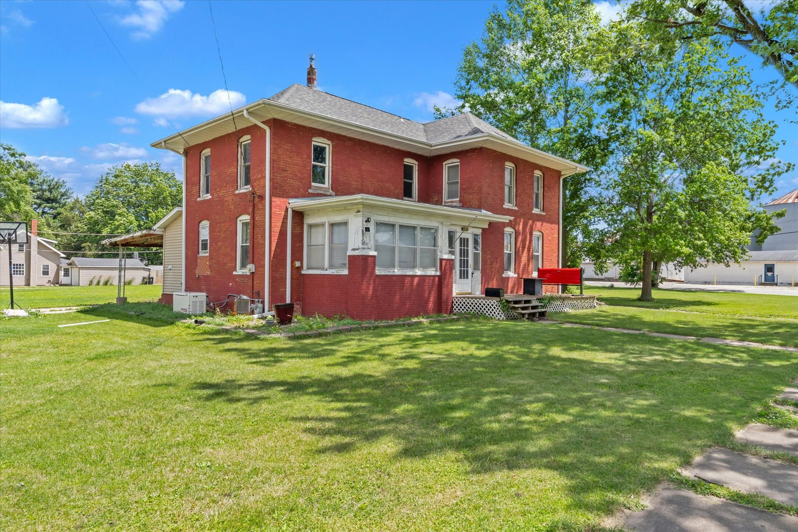 302 North Ridge Street Cambridge, IL 61238 - Photo 2 of 44