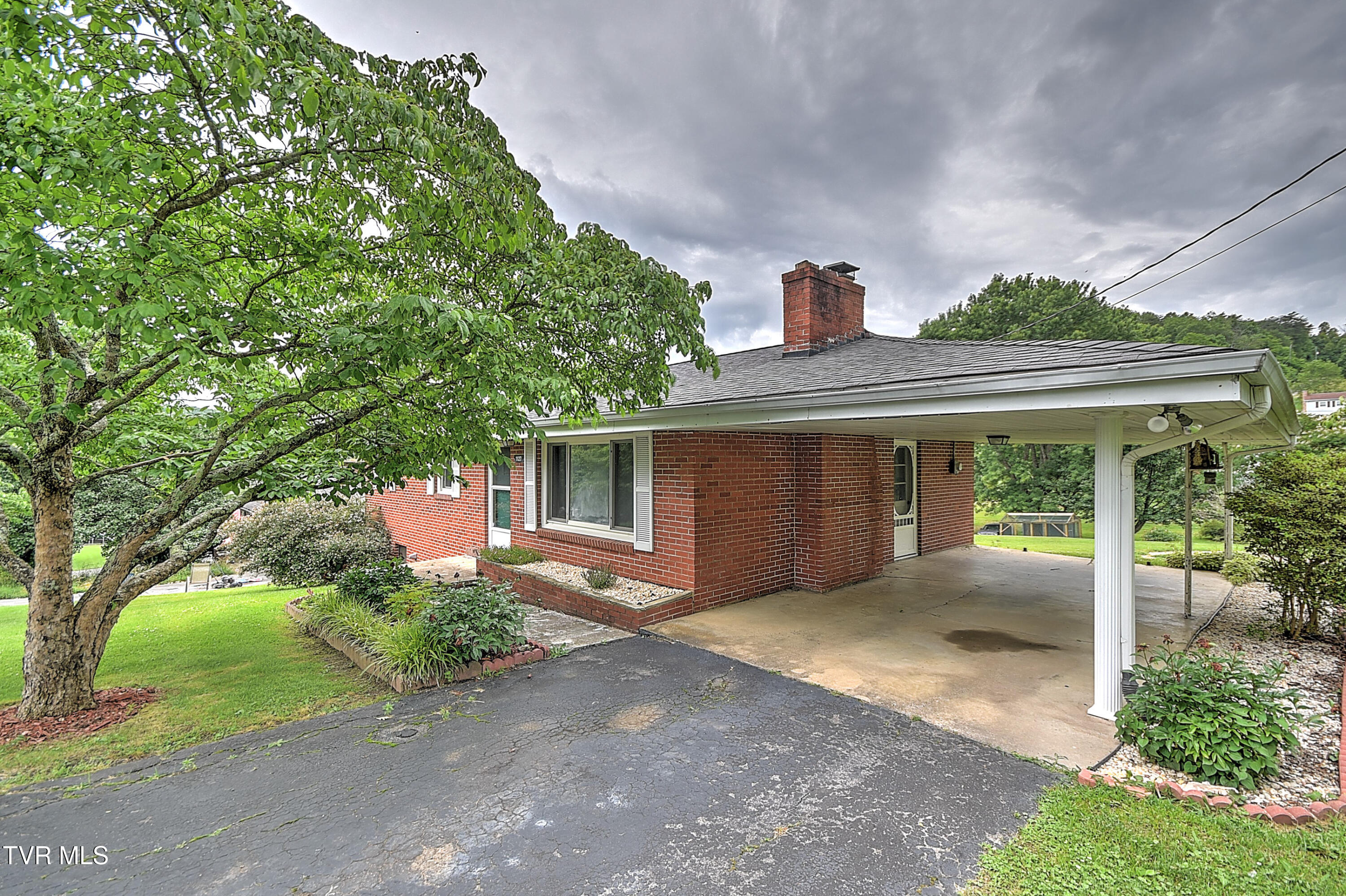 1127 Qualls Road Kingsport, TN 37660 - Photo 5 of 39 5-print-1127 Qualls CP-5