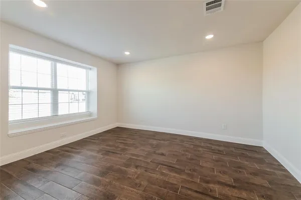 $2,100 | 515 Parrino Parkway, Princeton, TX 75407
