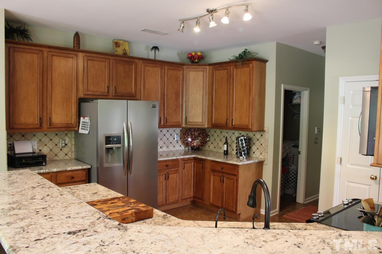 303 Inkster Cove Raleigh, NC 27603 - Photo 8 of 22