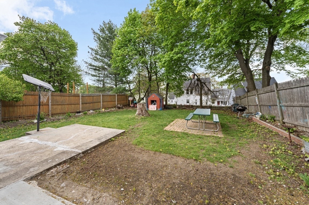 15 Murray Hill Road Medford, MA 02155 - Photo 5 of 30
