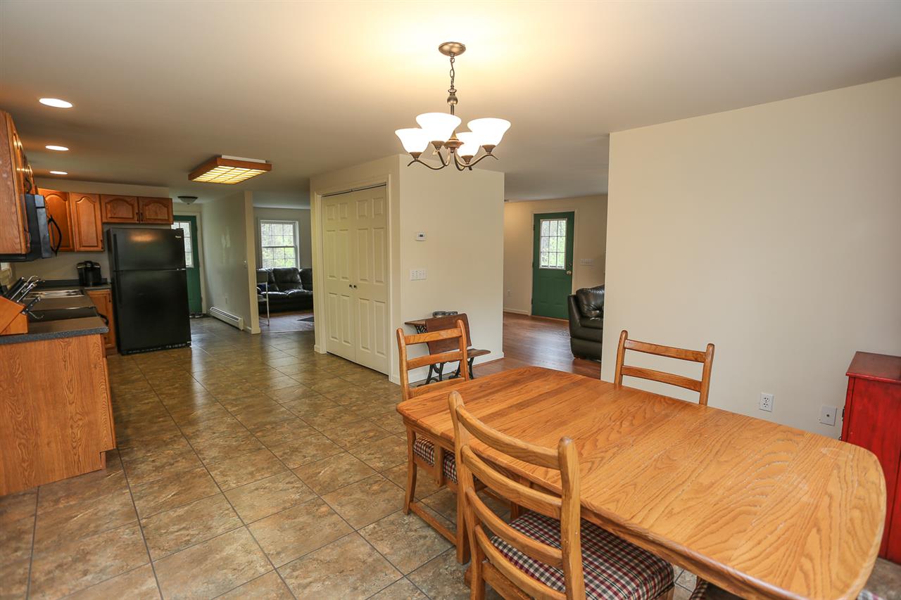 58 Lane Road Raymond, NH 03077 - Photo 7 of 25 Gallery Image 7