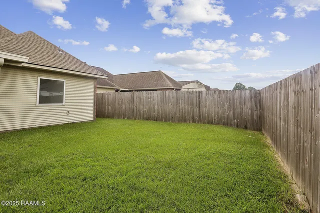 $1,850 | 42172 Brandy Avenue, Gonzales, LA 70737