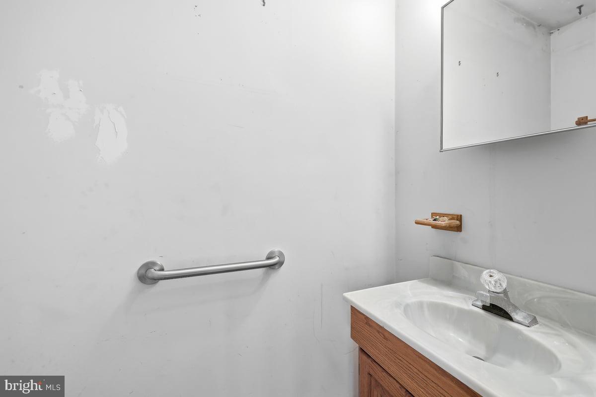 906 Timber Creek Road Clementon, NJ 08021 - Photo 11 of 16 Gallery Image 11