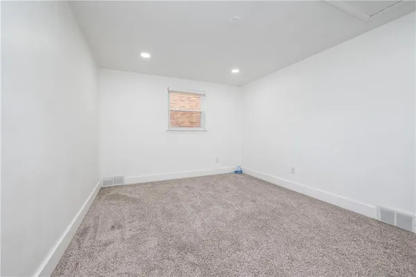 $125,000 | 3906 Meadowbrook Boulevard, Pittsburgh, PA 15227