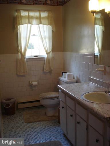 4518 Foxtail Road Hampstead, MD 21074 - Photo 11 of 21 Bath #3