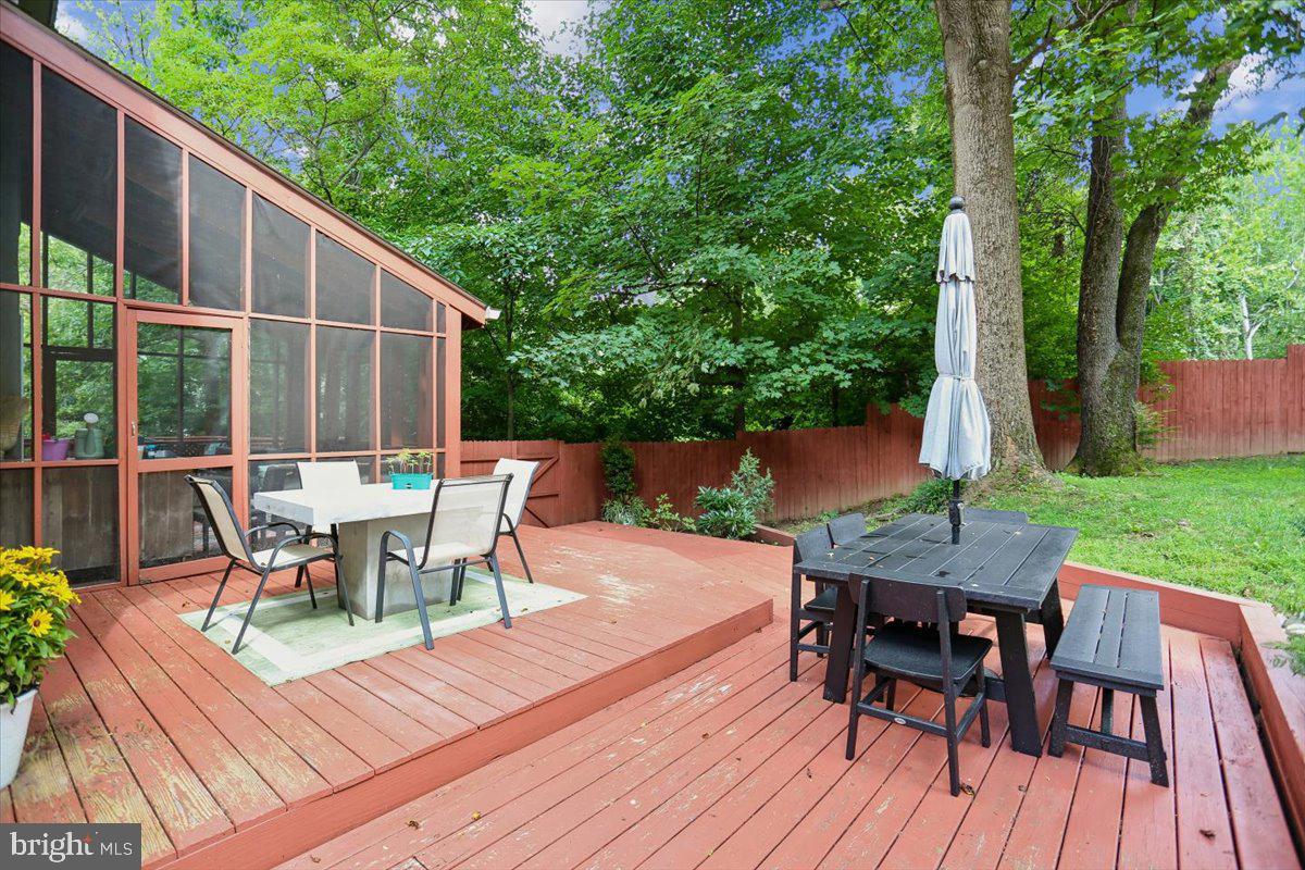 7614 Carteret Road Bethesda, MD 20817 - Photo 24 of 31 Plenty of outdoor space for entertaining
