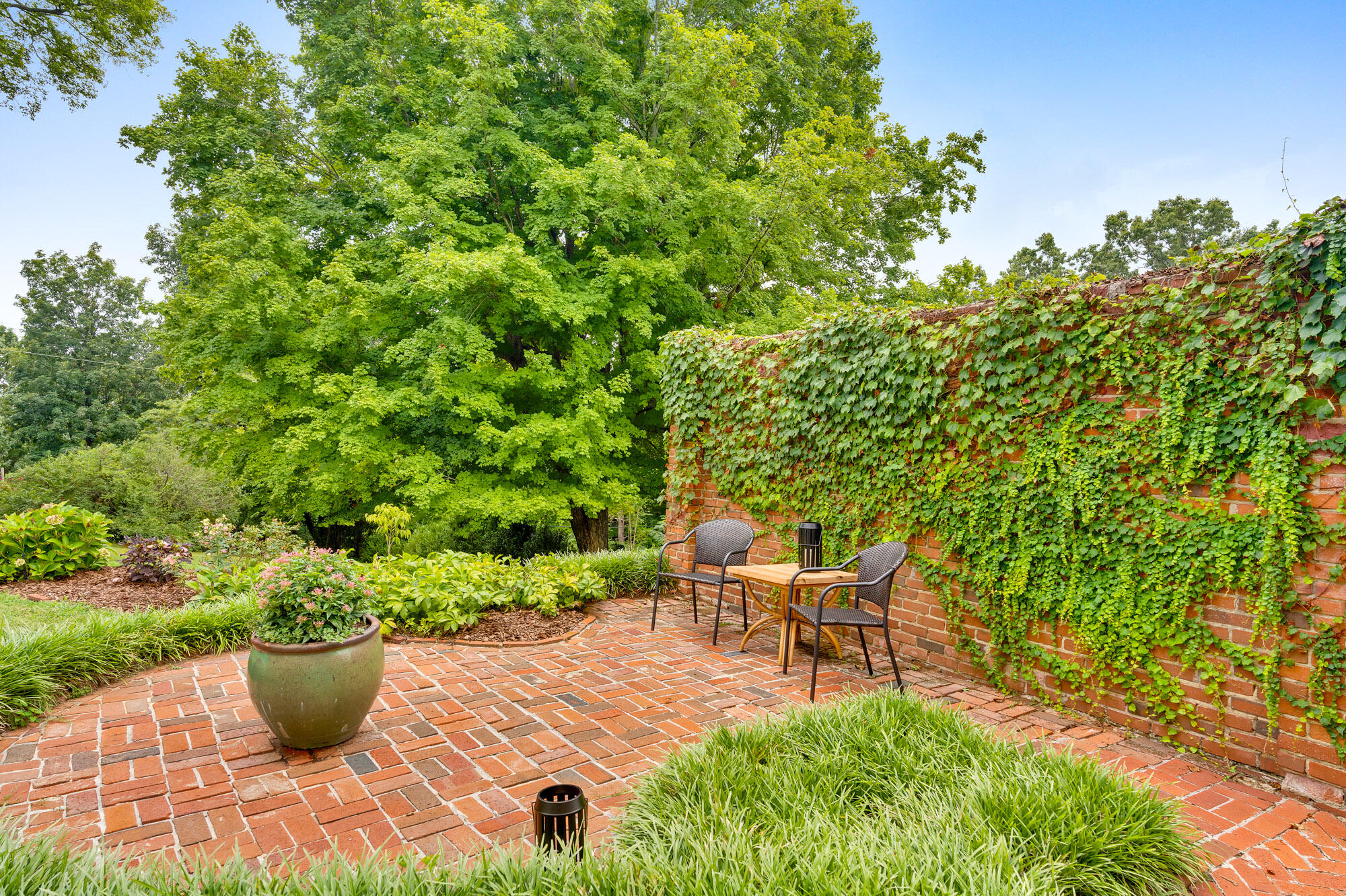 700 South Crest Road Chattanooga, TN 37404 - Photo 34 of 68 700-S-Crest-MLS-Photos-22